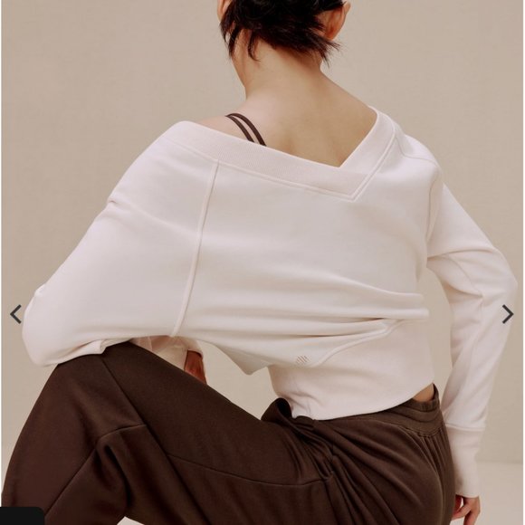 Neiwai Urban Sport Casual Top - Picture 2 of 6